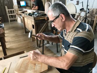 Die Holzschnitzer von Konjic - Eine Familiengeschichte aus Bosnien-Herzegowina
